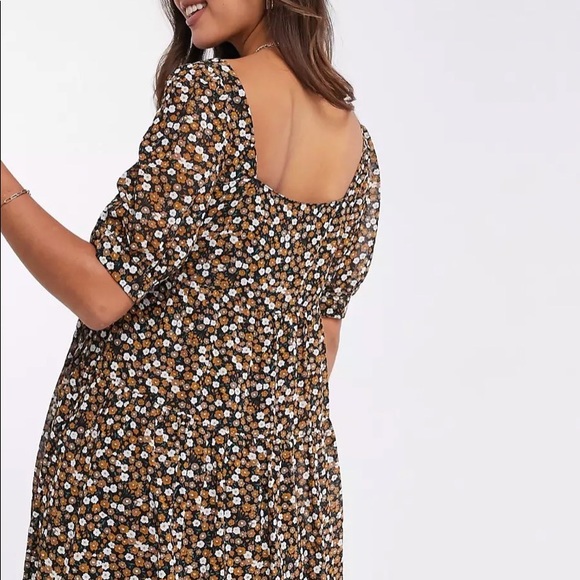 Fashion Union Mini Smock Dress in Retro Floral Organza - Picture 4 of 11